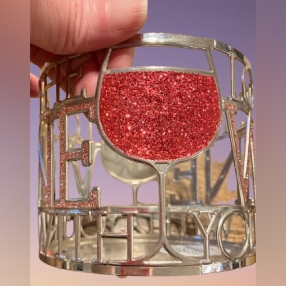 🍷 GLITTER EMBOSSED WINE GLASSES  3 Wick Candle Holder Bath Body Works Romantic - Picture 3 of 9